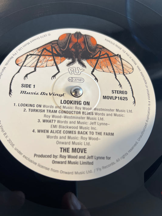 THE MOVE - looking on