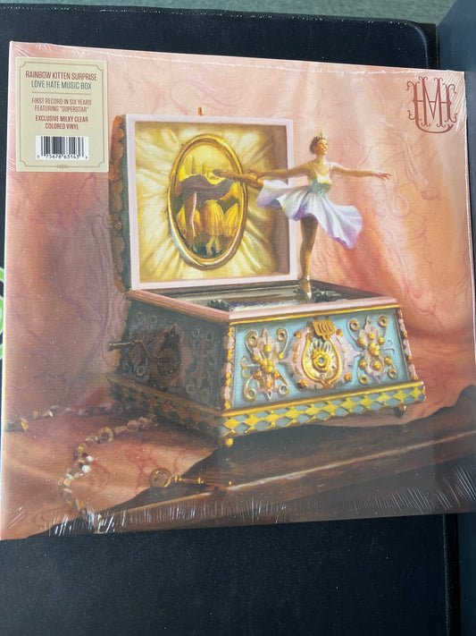 RAINBOW KITTEN SURPRISE - love hate music box