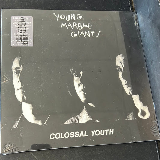 YOUNG MARBLE GIANTS - colossal youth