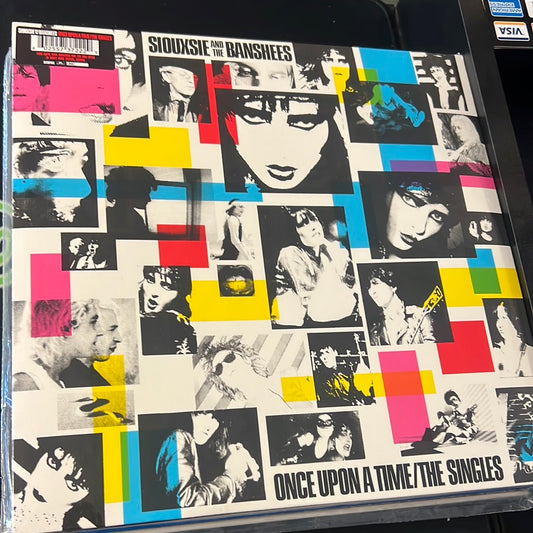 SIOUXSIE AND THE BANSHEES - once upon a time / the singles