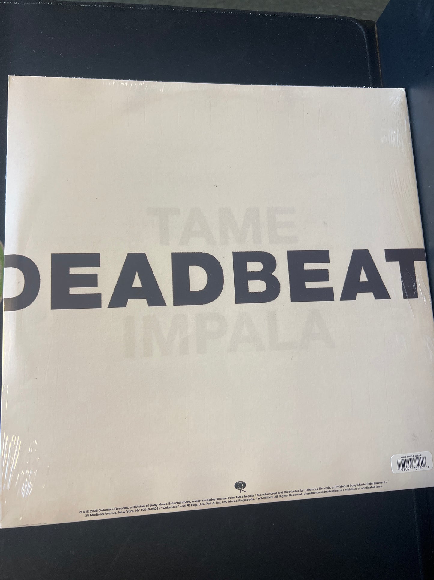 TAME IMPALA - deadbeat