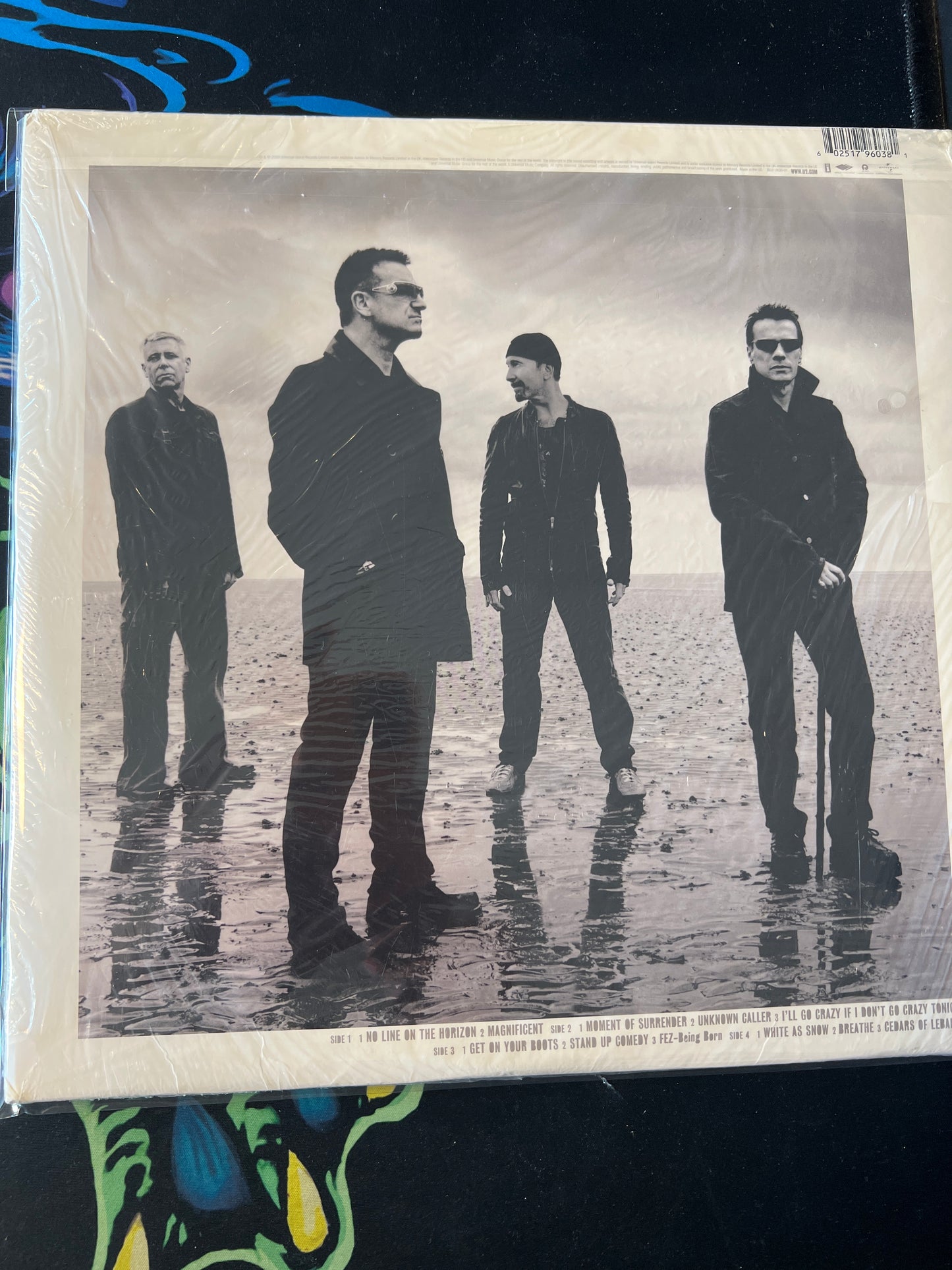 U2 - no line on the horizon