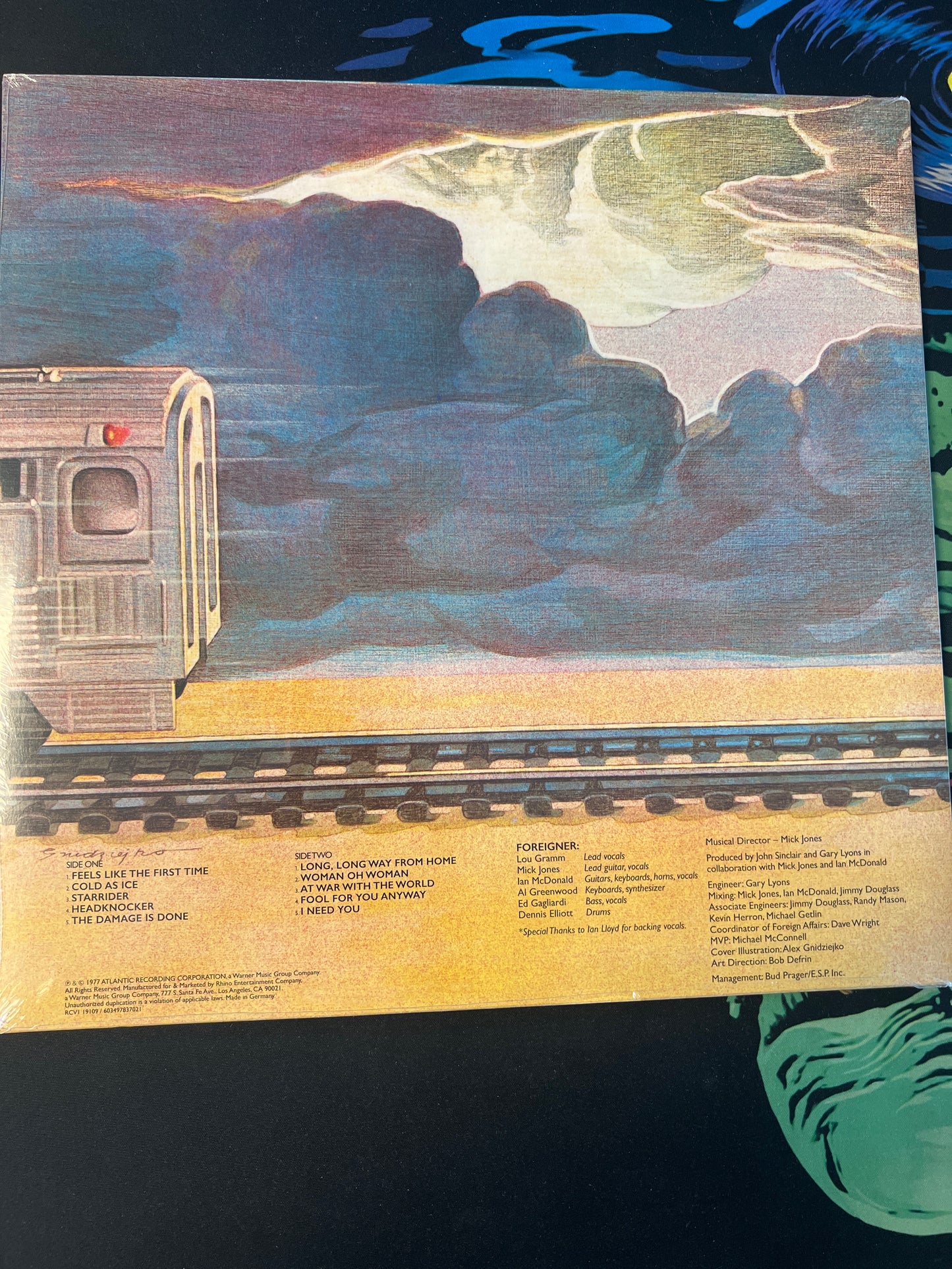 FOREIGNER - Foreigner