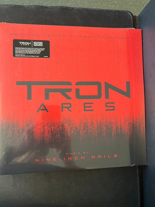 TRON ARES - Nine Inch Nails