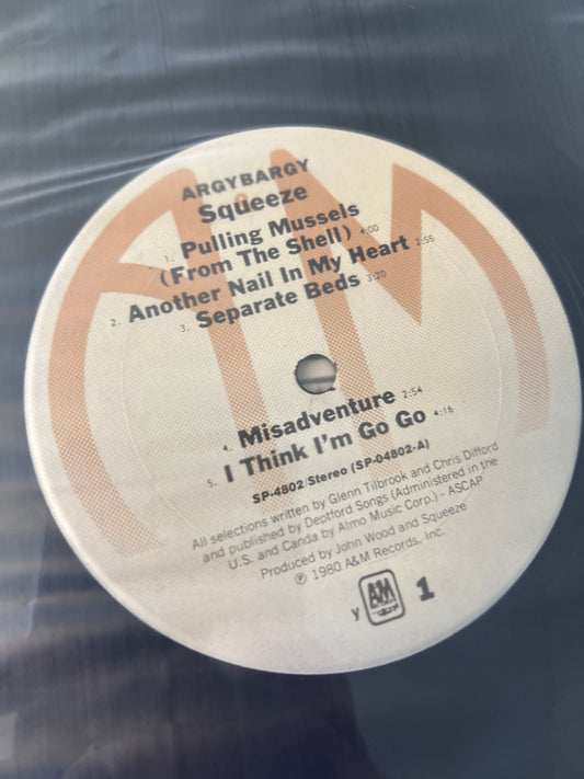 SQUEEZE - argybargy