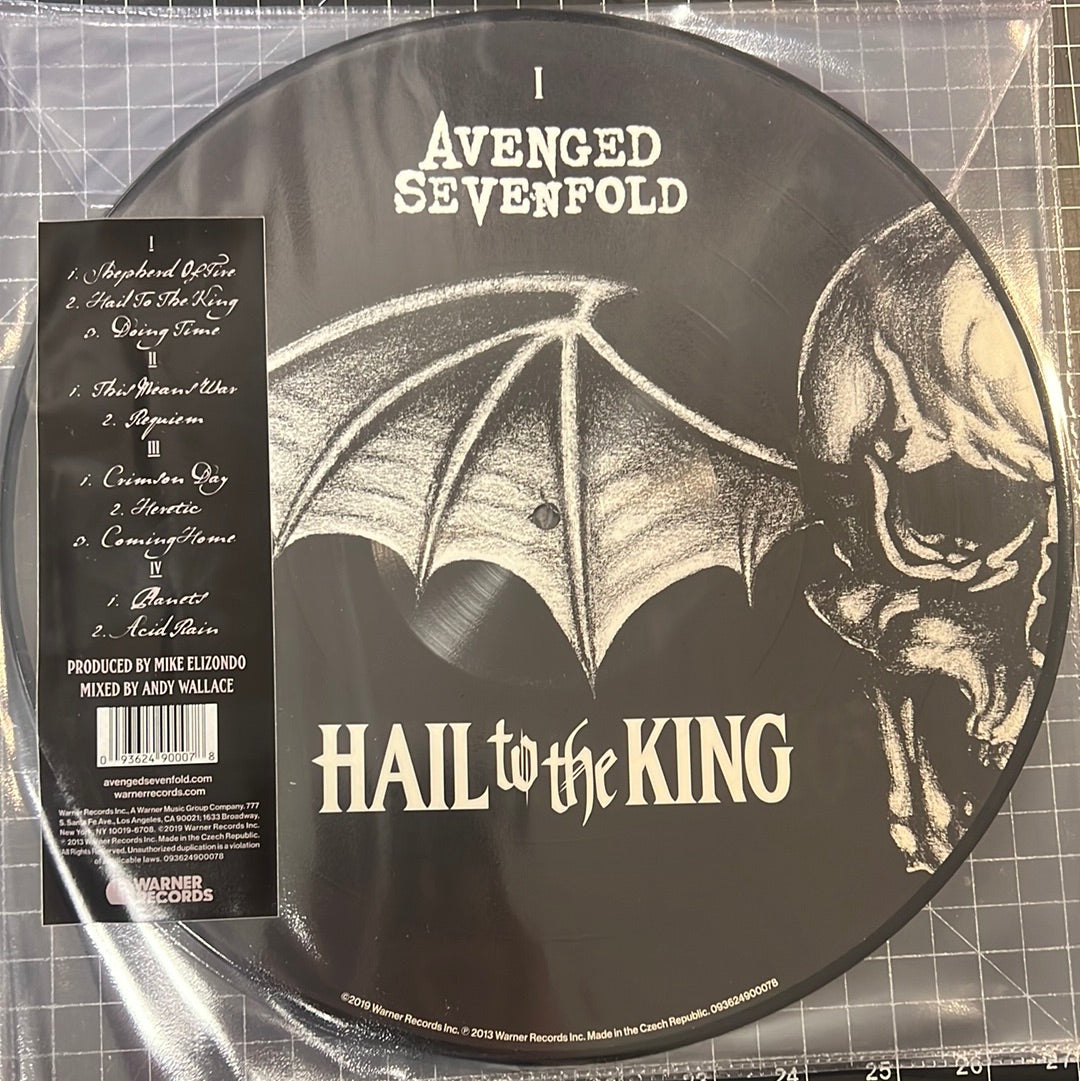 AVENGED SEVENFOLD - hail to the king