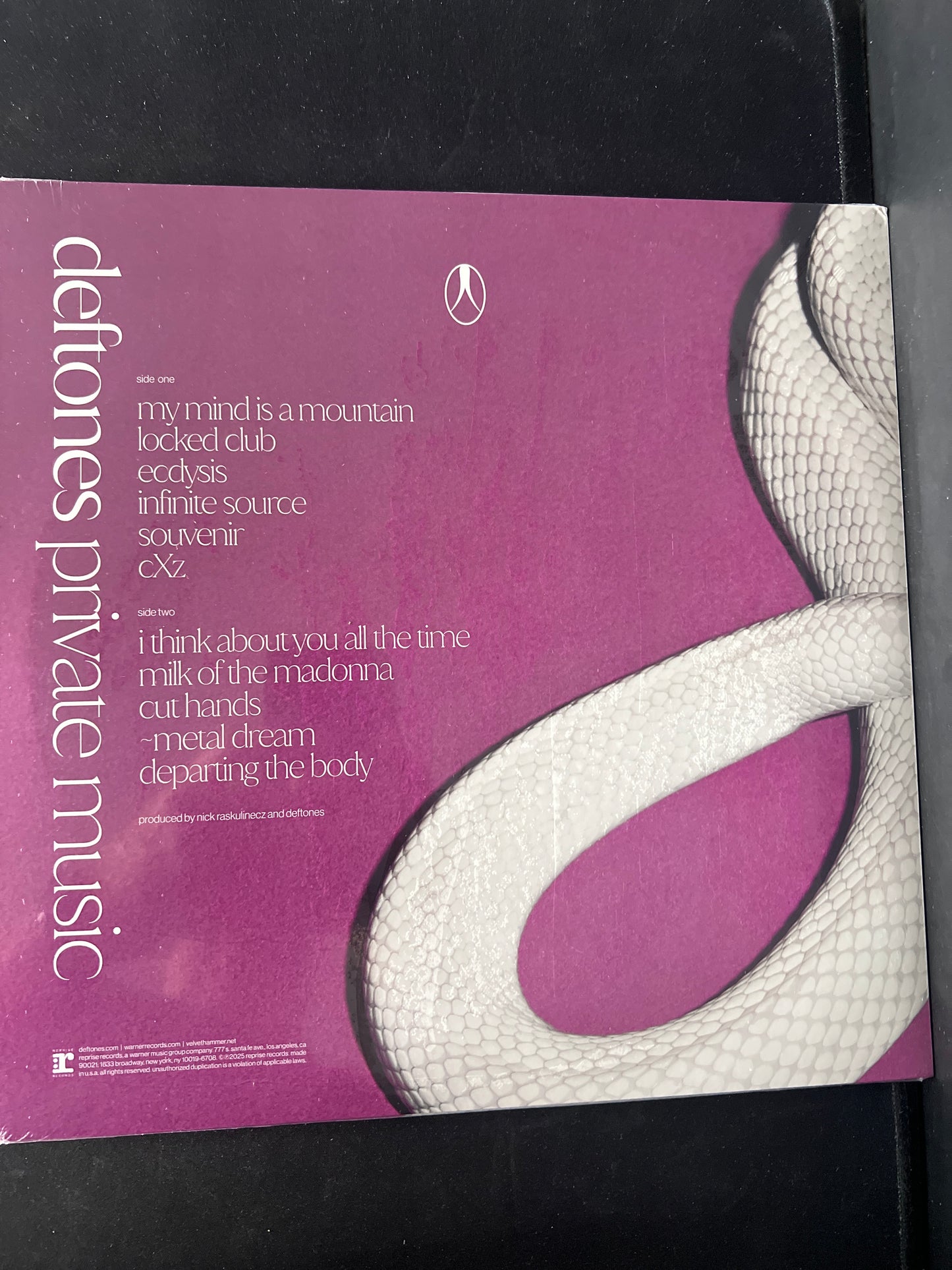 DEFTONES - Private Music