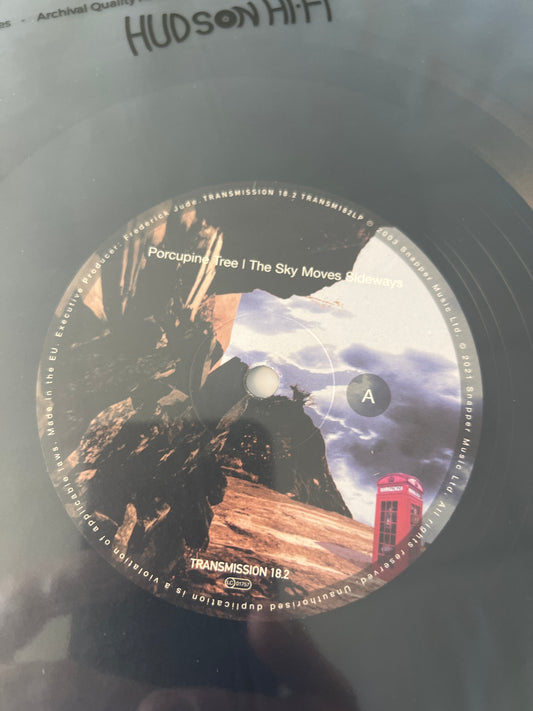 PORCUPINE TREE - the sky moves sideways