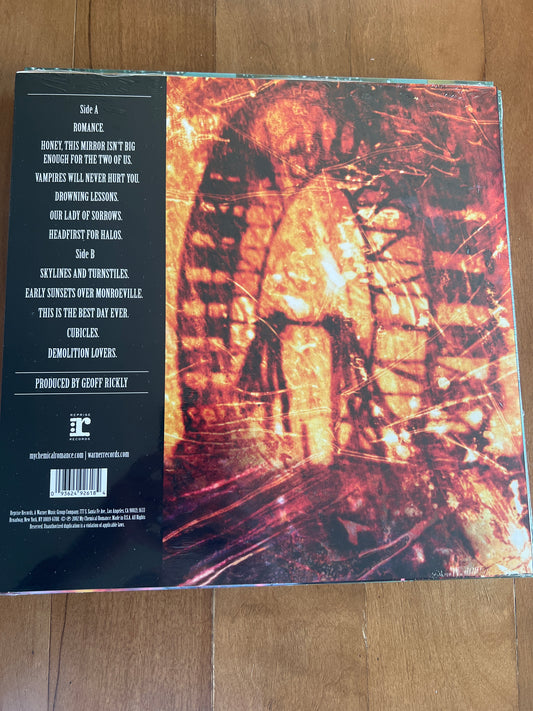 MY CHEMICAL ROMANCE - I brought you my bullets, you brought me your love