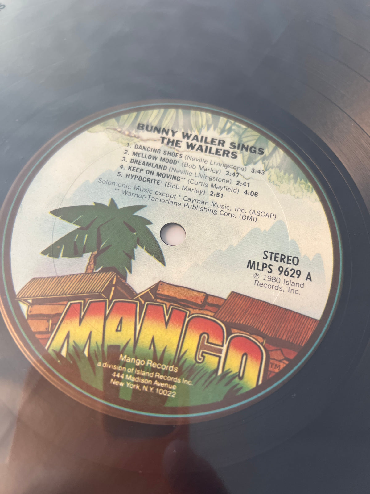 BUNNY WAILER - sings The Wailers