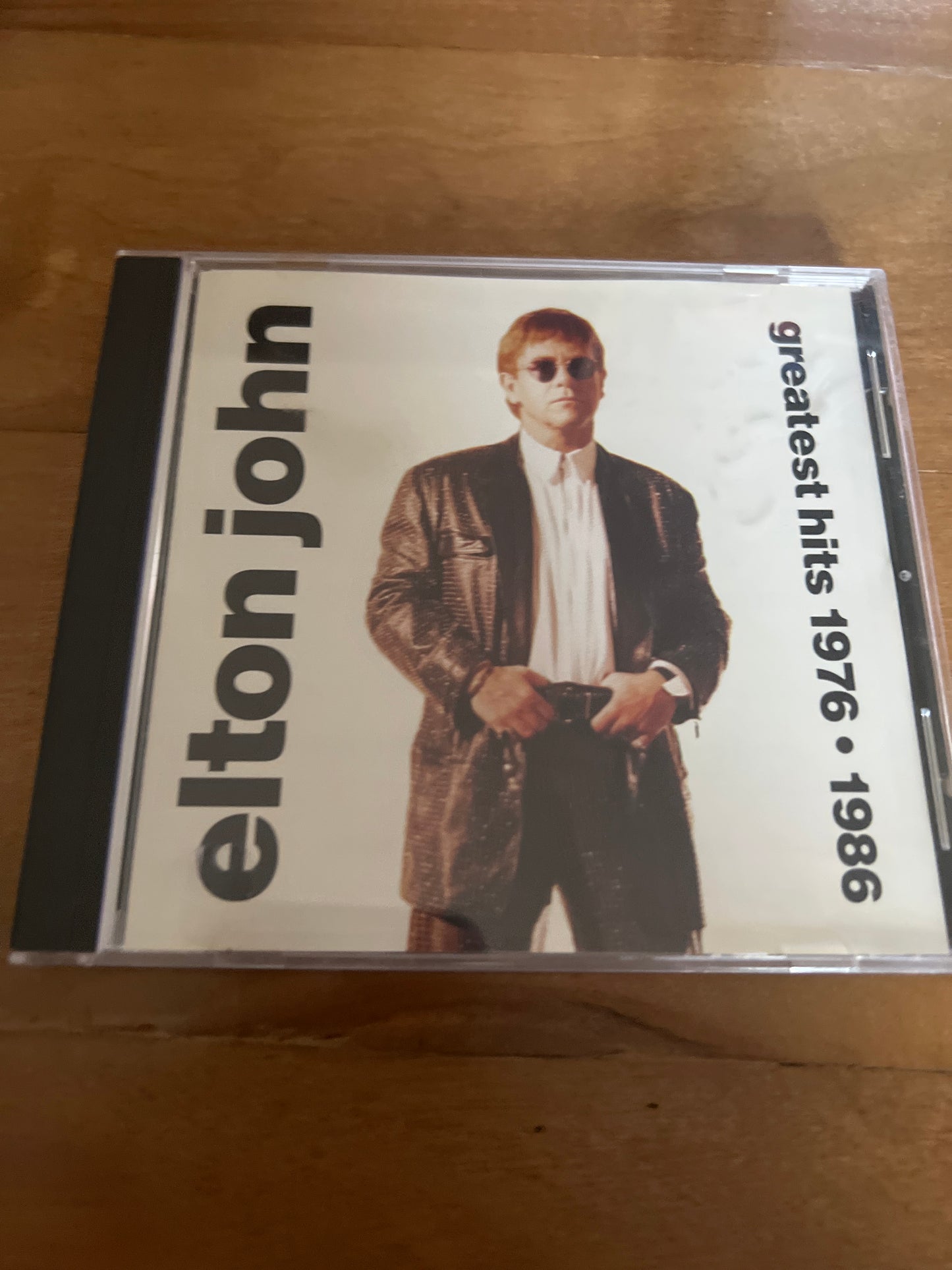 ELTON JOHN - greatest hits 1976 • 1986