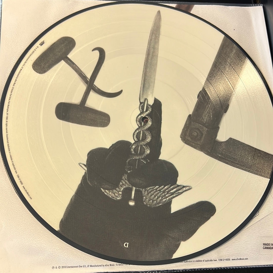 GRAVEDIGGAZ - six feet deep