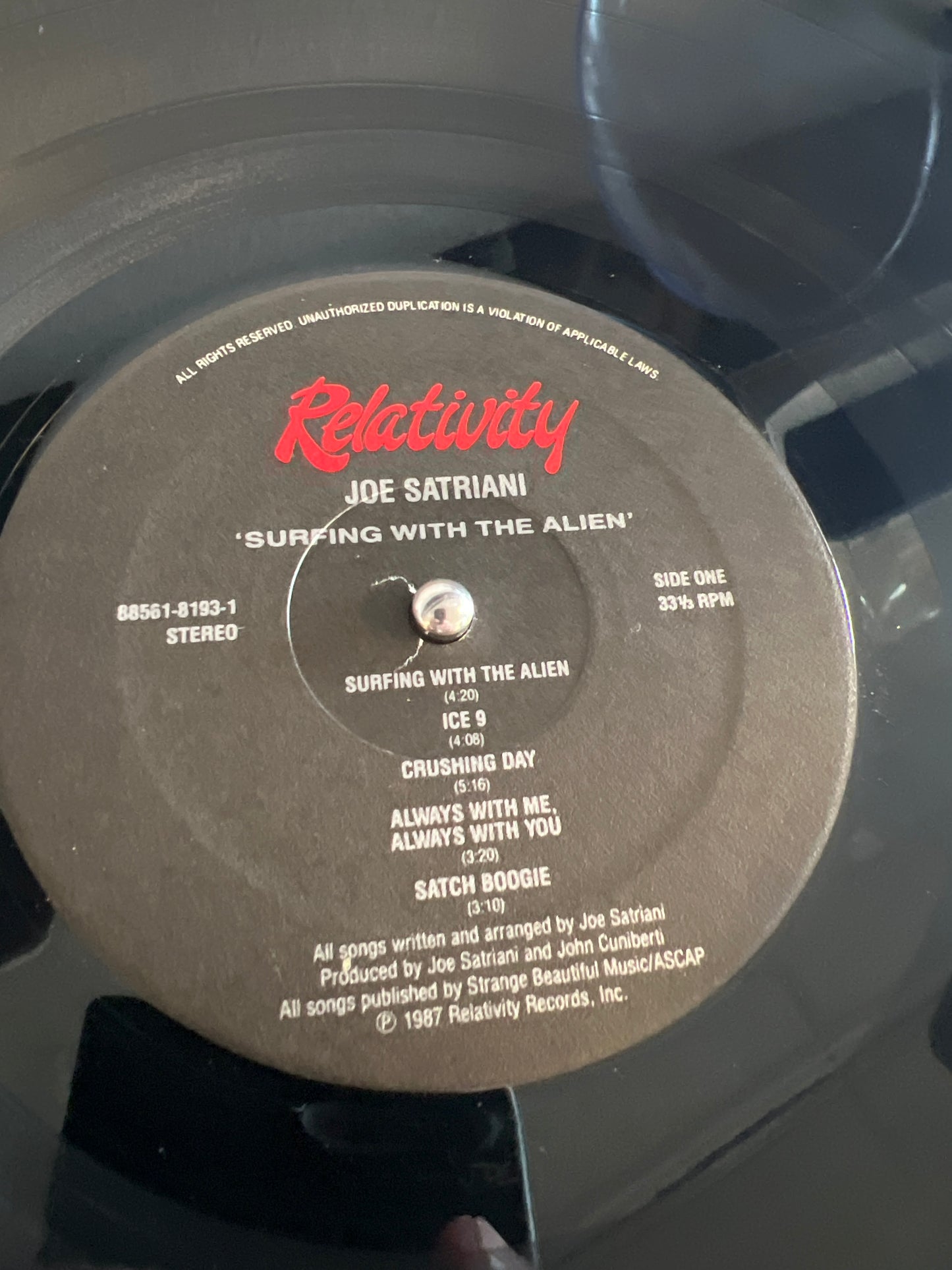 JOE SATRIANI - surfing with the alien