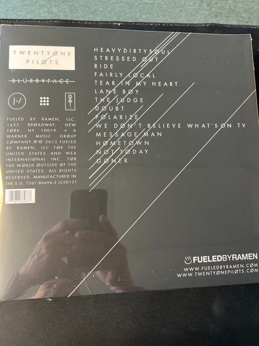 TWENTY ONE PILOTS - blurryface