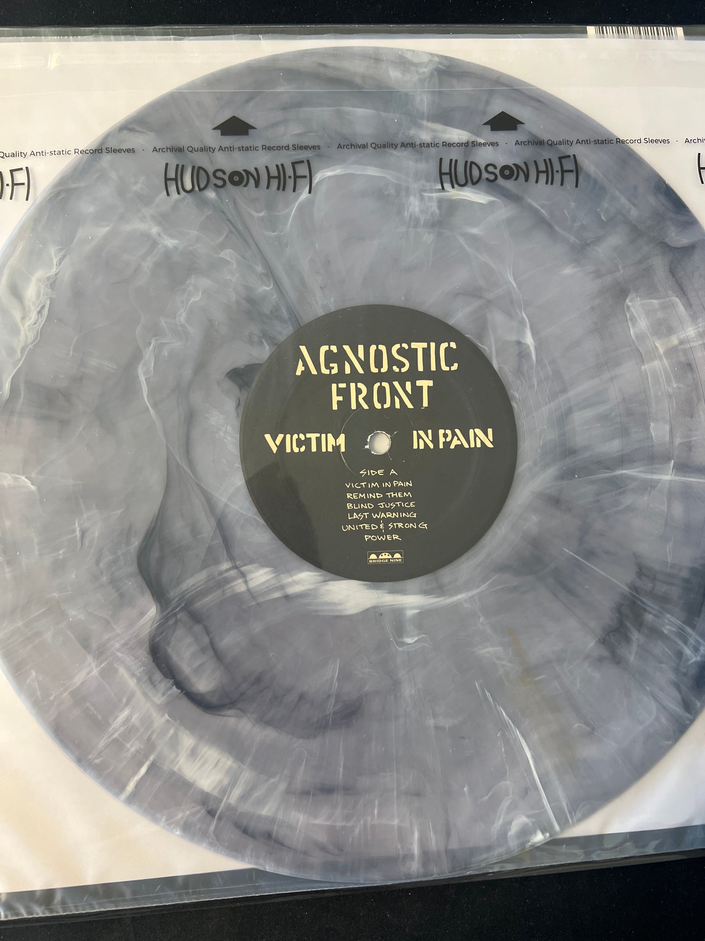 AGNOSTIC FRONT - victim in pain