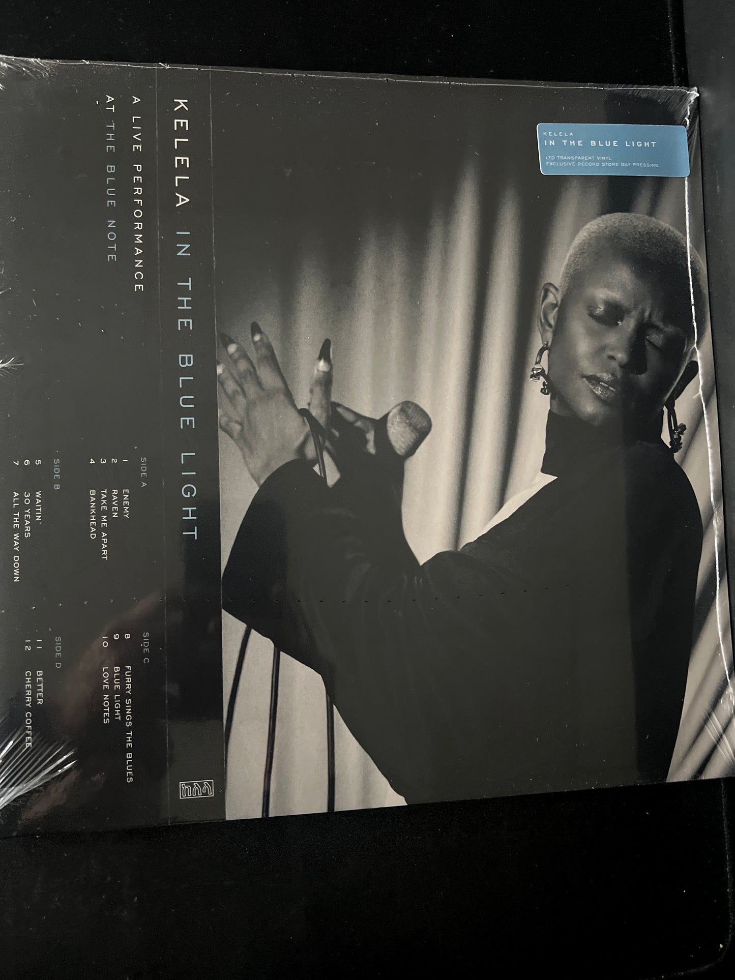 KELELA - in the blue light