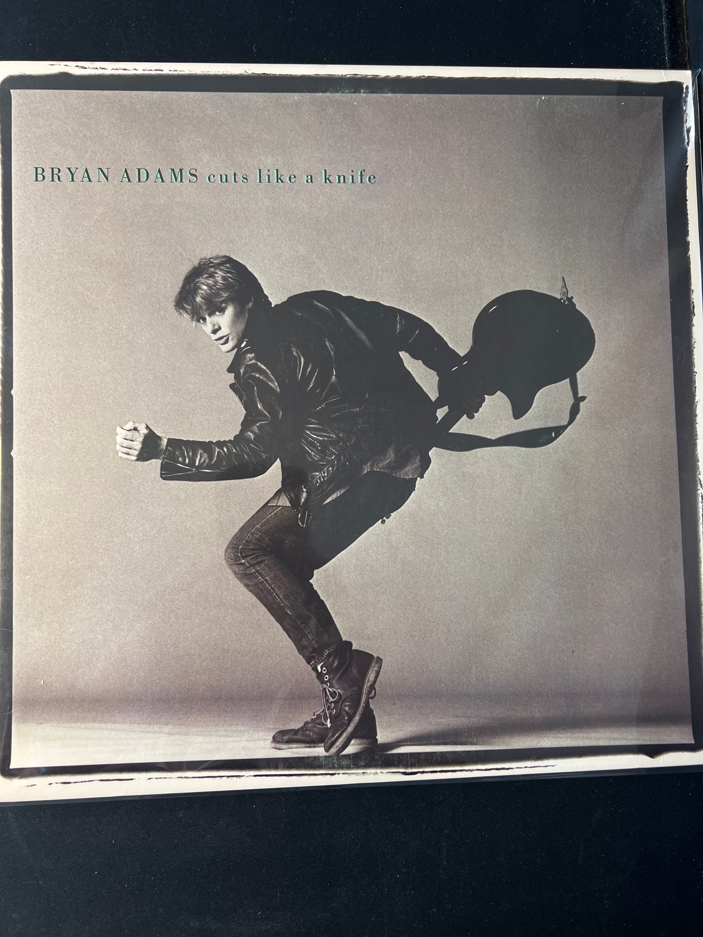 BRYAN ADAMS - cuts like a knife