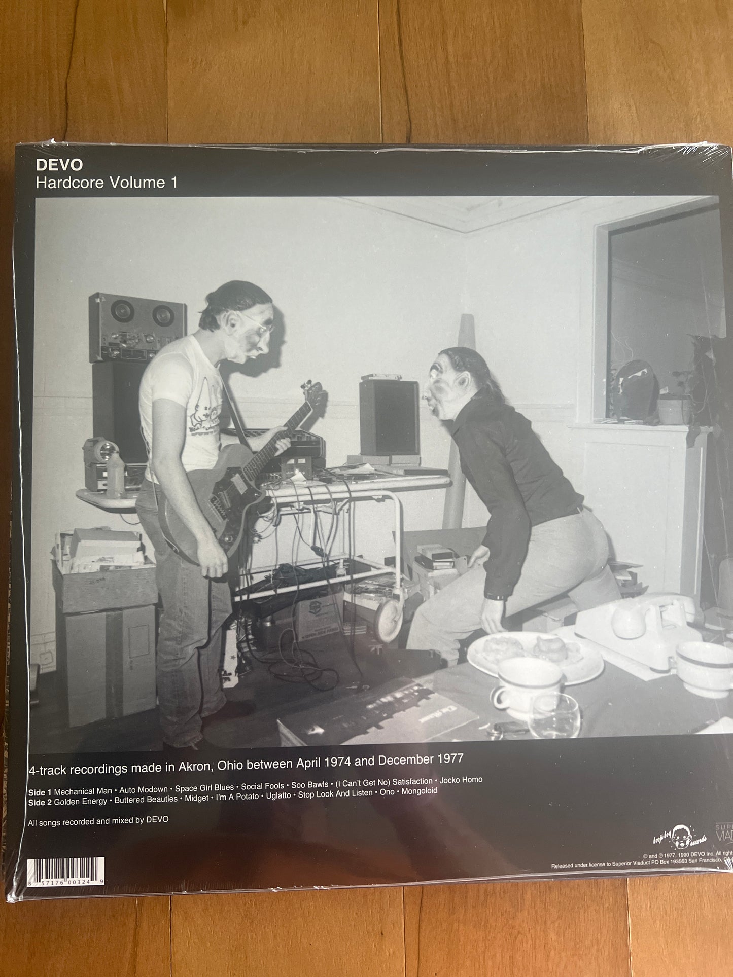 DEVO - hardcore volume 1