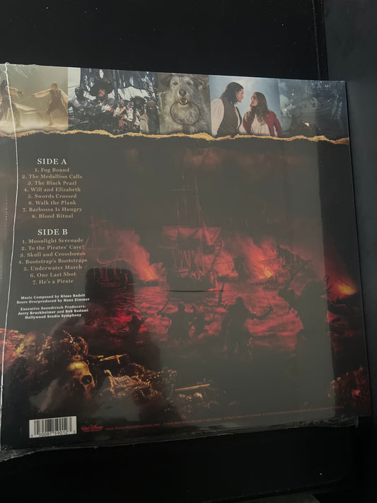 PIRATES OF THE CARIBBEAN - the curse of the black pearl