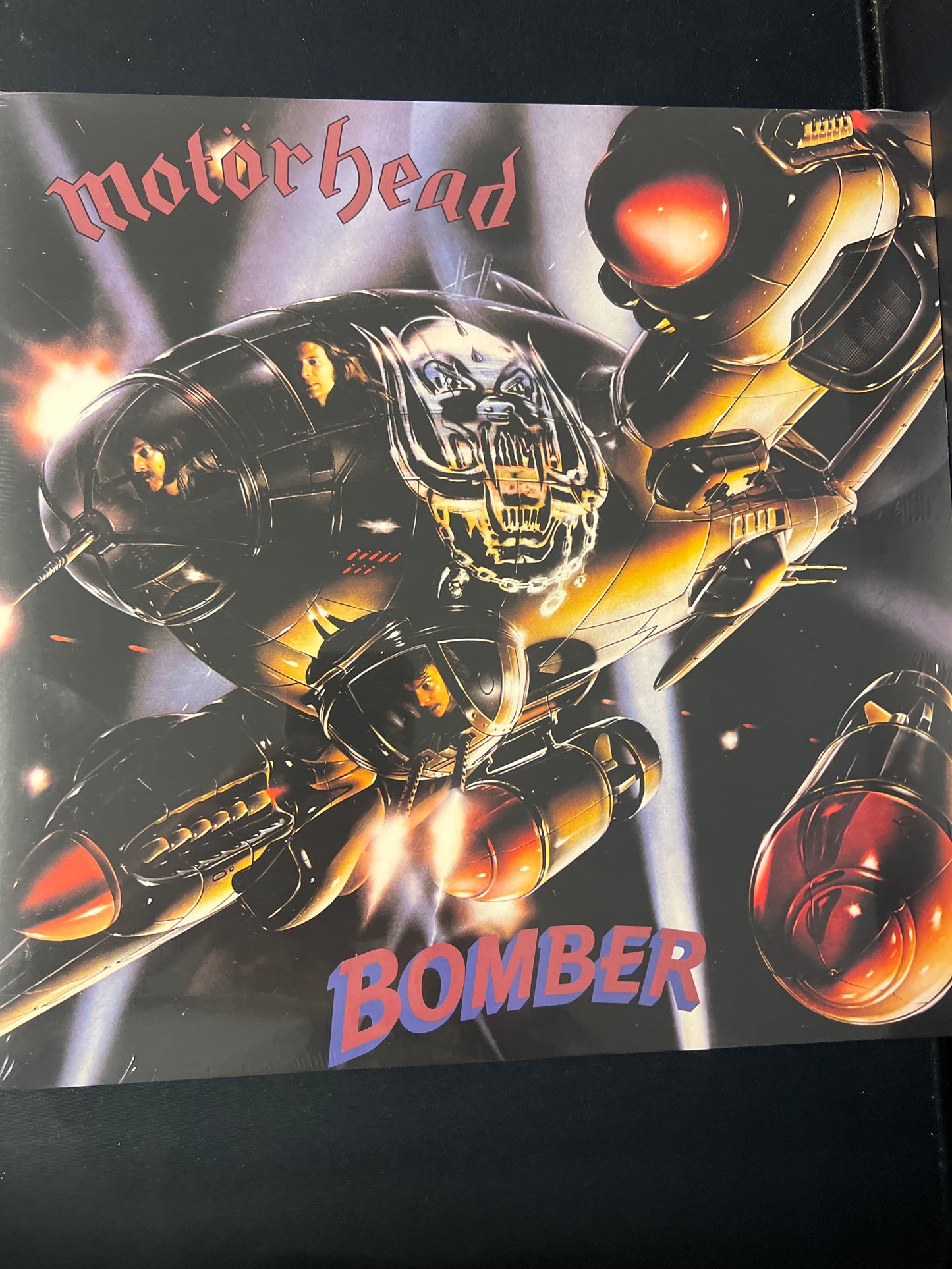 MOTÖRHEAD - bomber