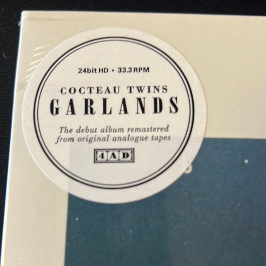 COCTEAU TWINS - Garlands