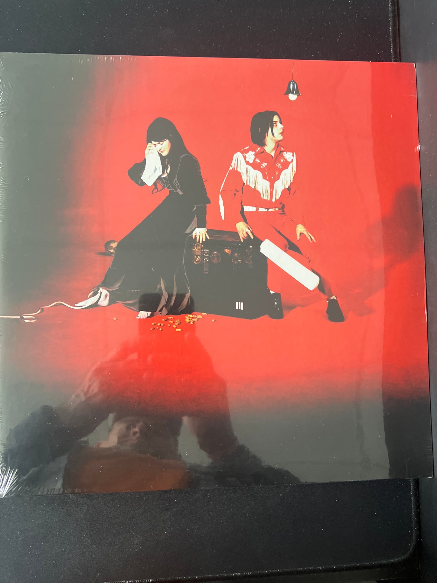 THE WHITE STRIPES - elephant