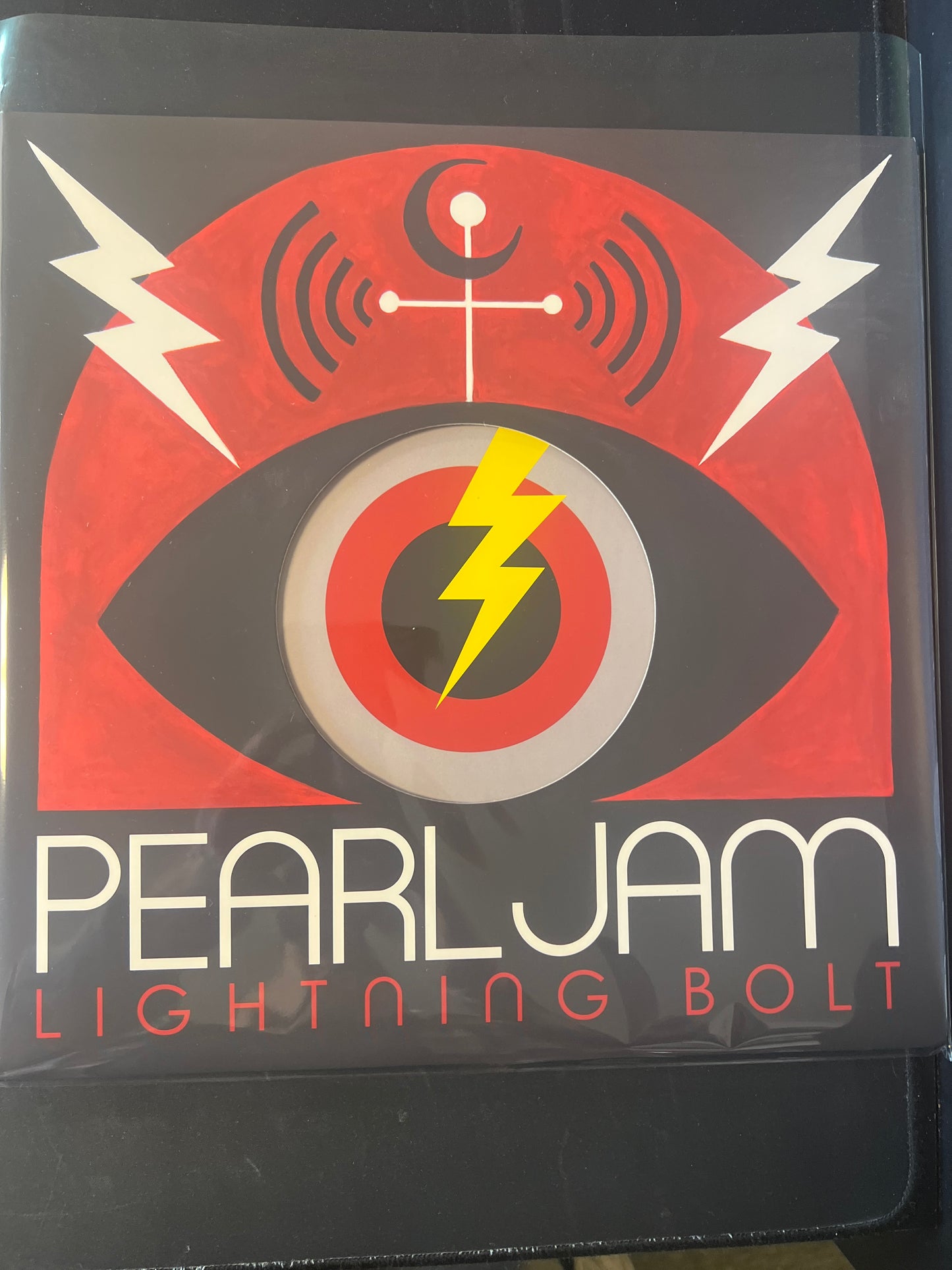 PEARL JAM - lightning bolt
