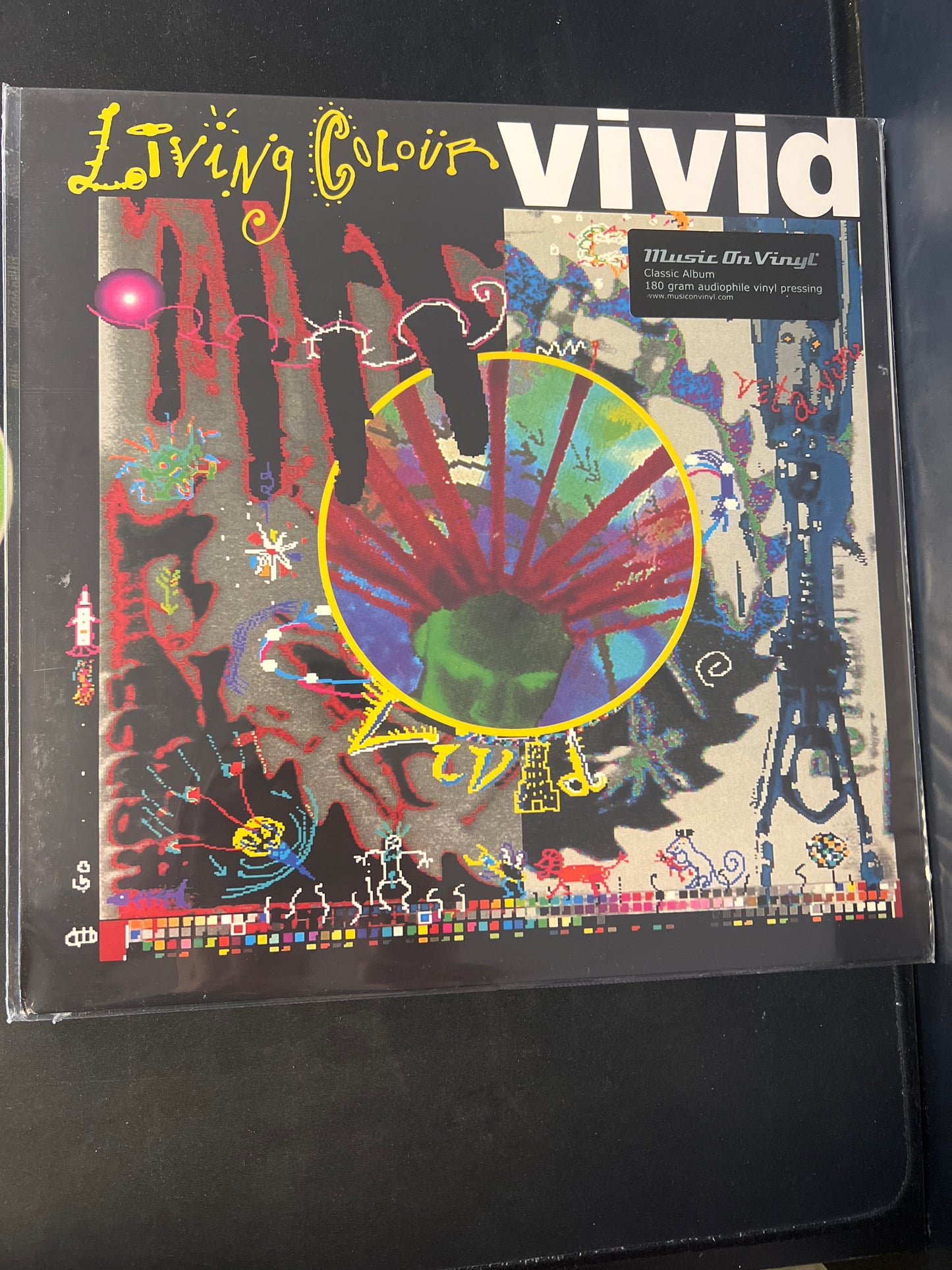 LIVING COLOUR - vivid
