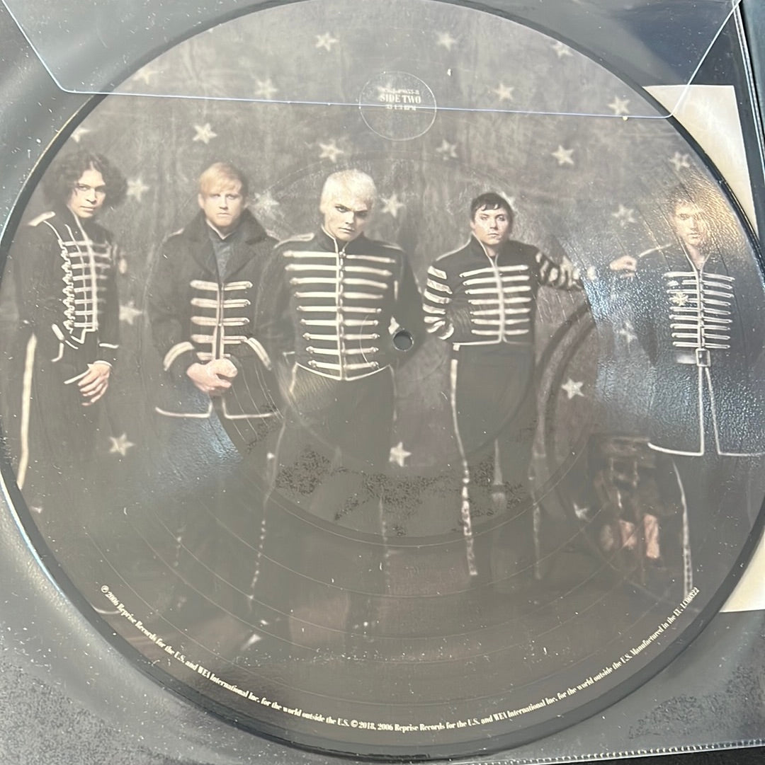 MY CHEMICAL ROMANCE - the black parade
