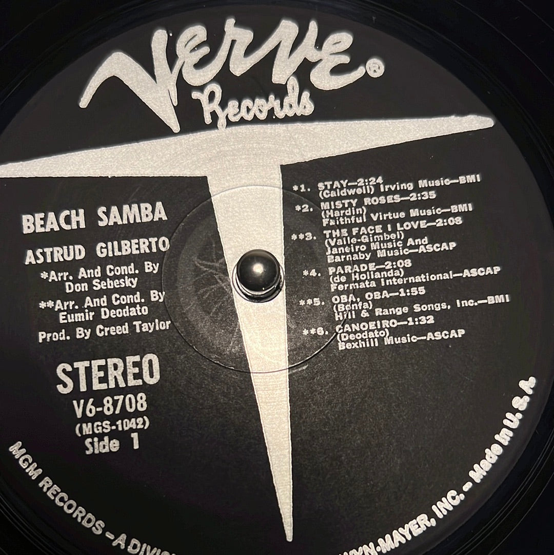 ASTRUD GILBERTO - Beach Samba