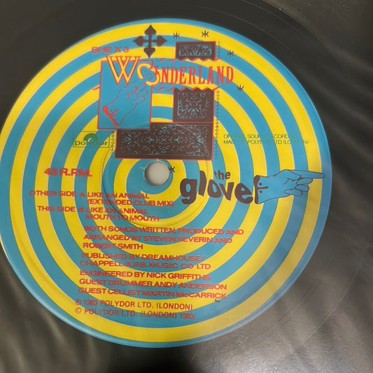 THE GLOVE - like an animal