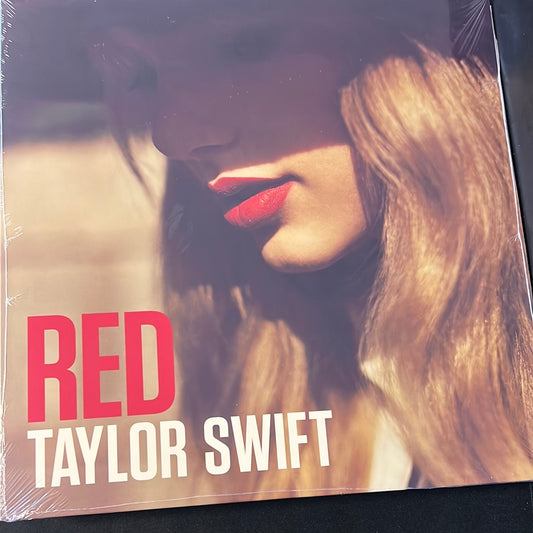 TAYLOR SWIFT - red