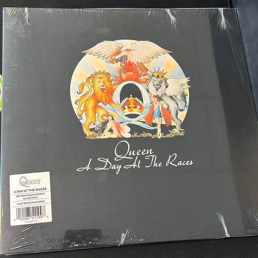 QUEEN - a day at the races