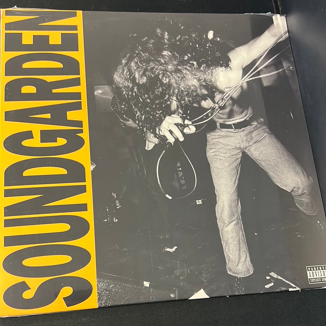 SOUNDGARDEN - louder than love