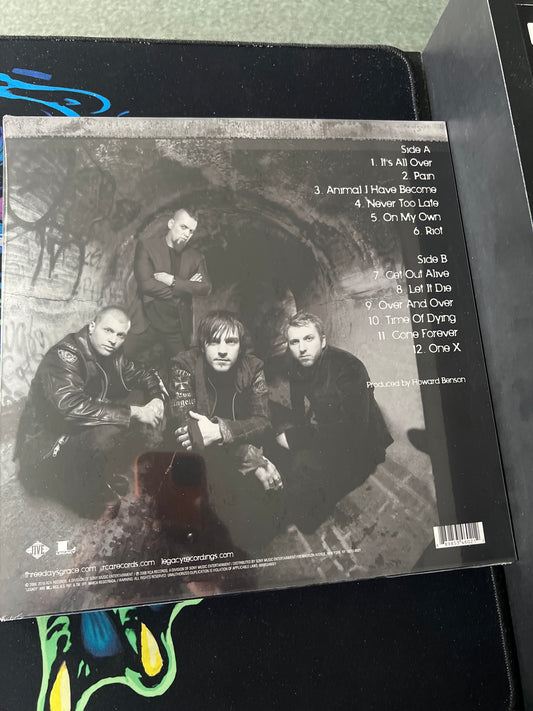 THREE DAYS GRACE - one-x