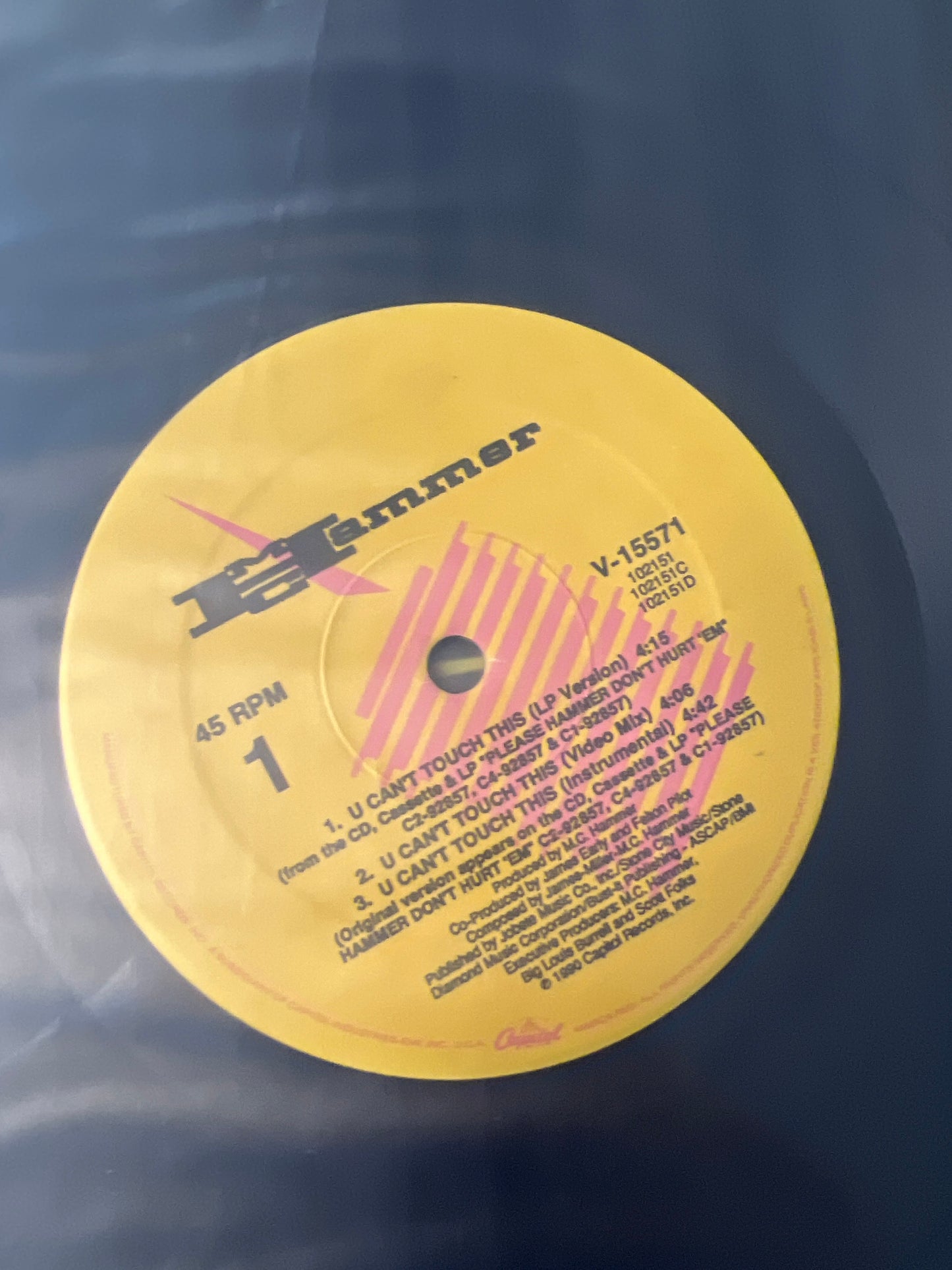 MC HAMMER - can’t touch this