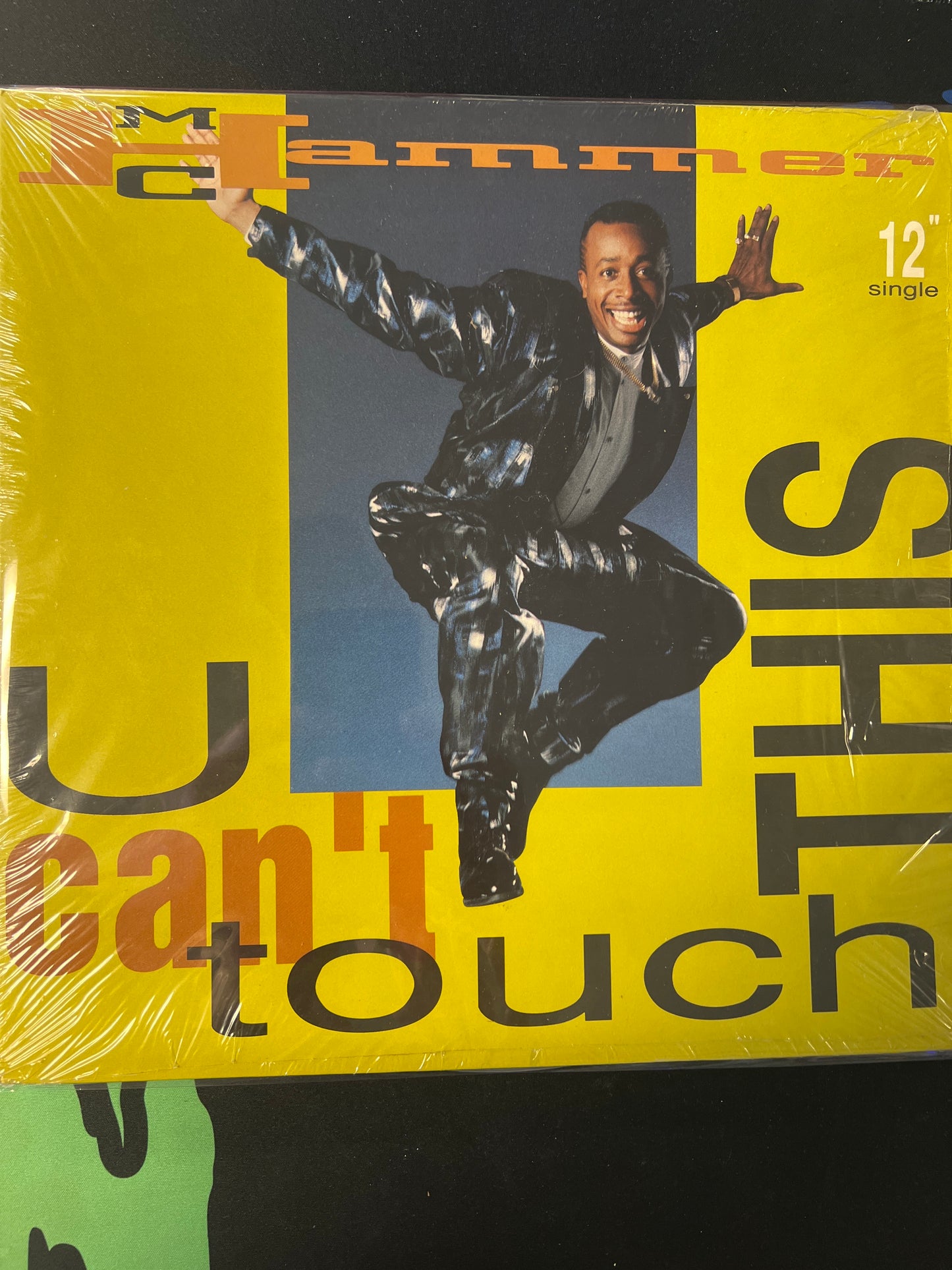 MC HAMMER - can’t touch this