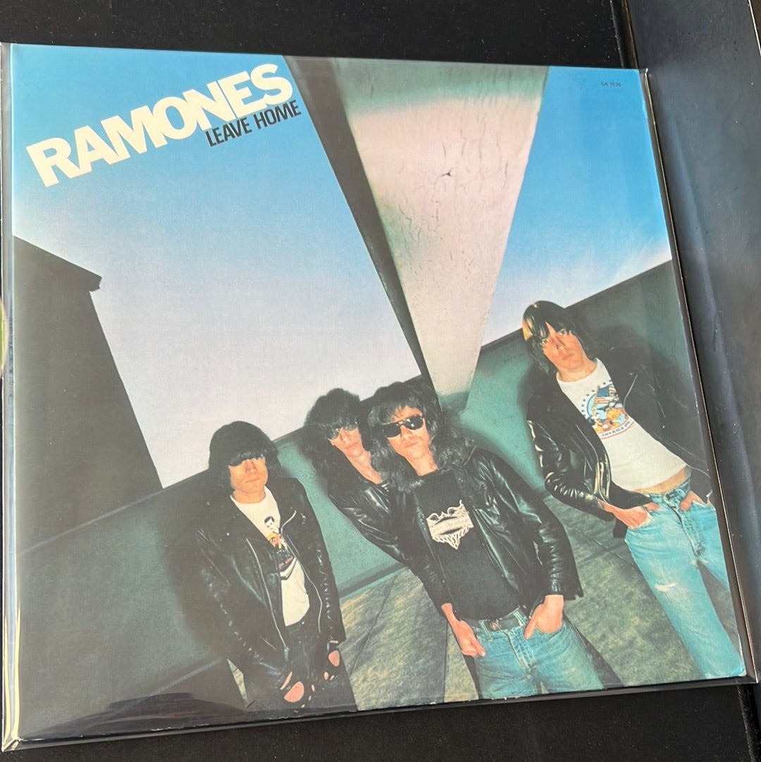 RAMONES - leave home