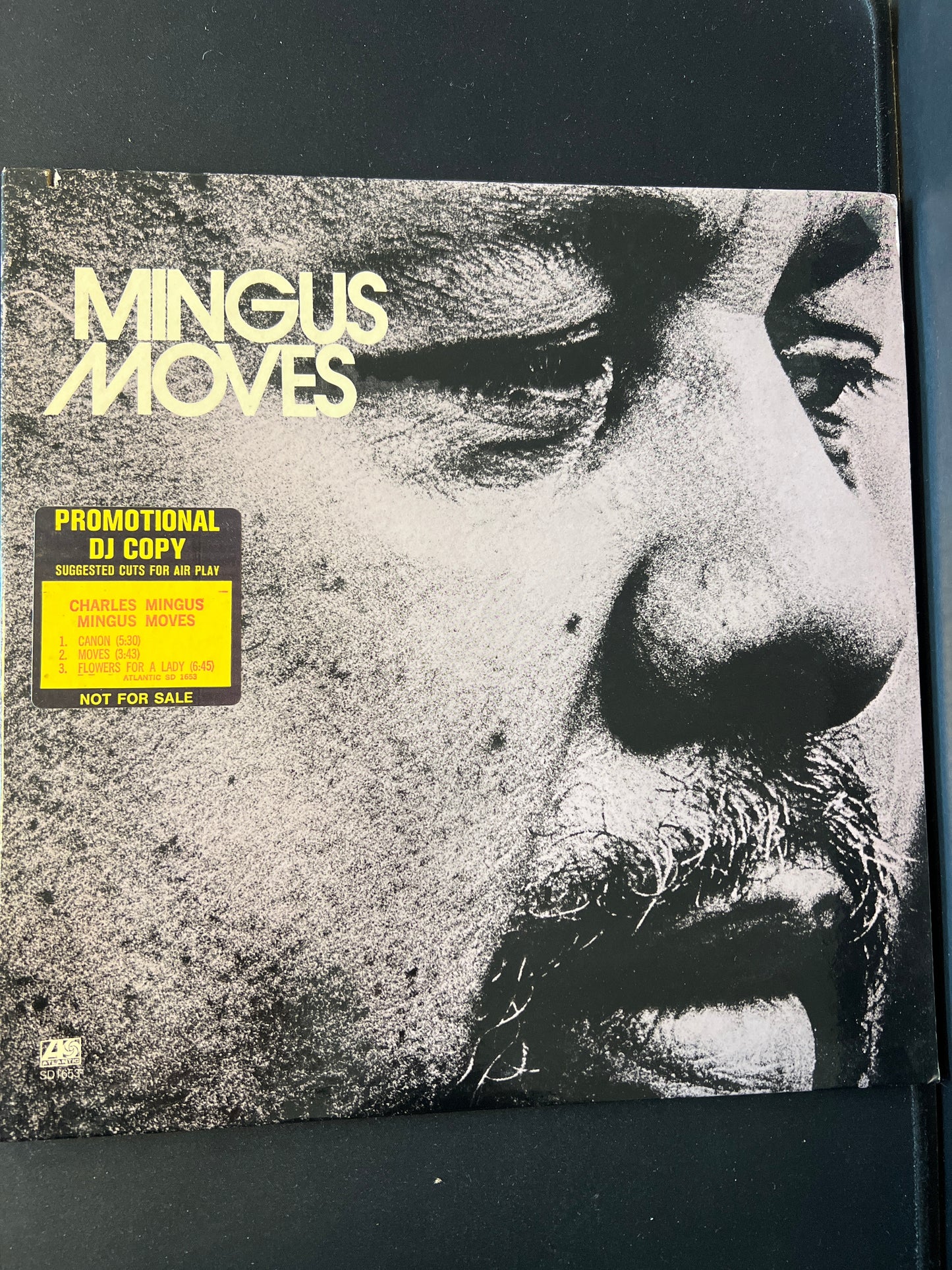 CHARLES MINGUS - Mingus Moves