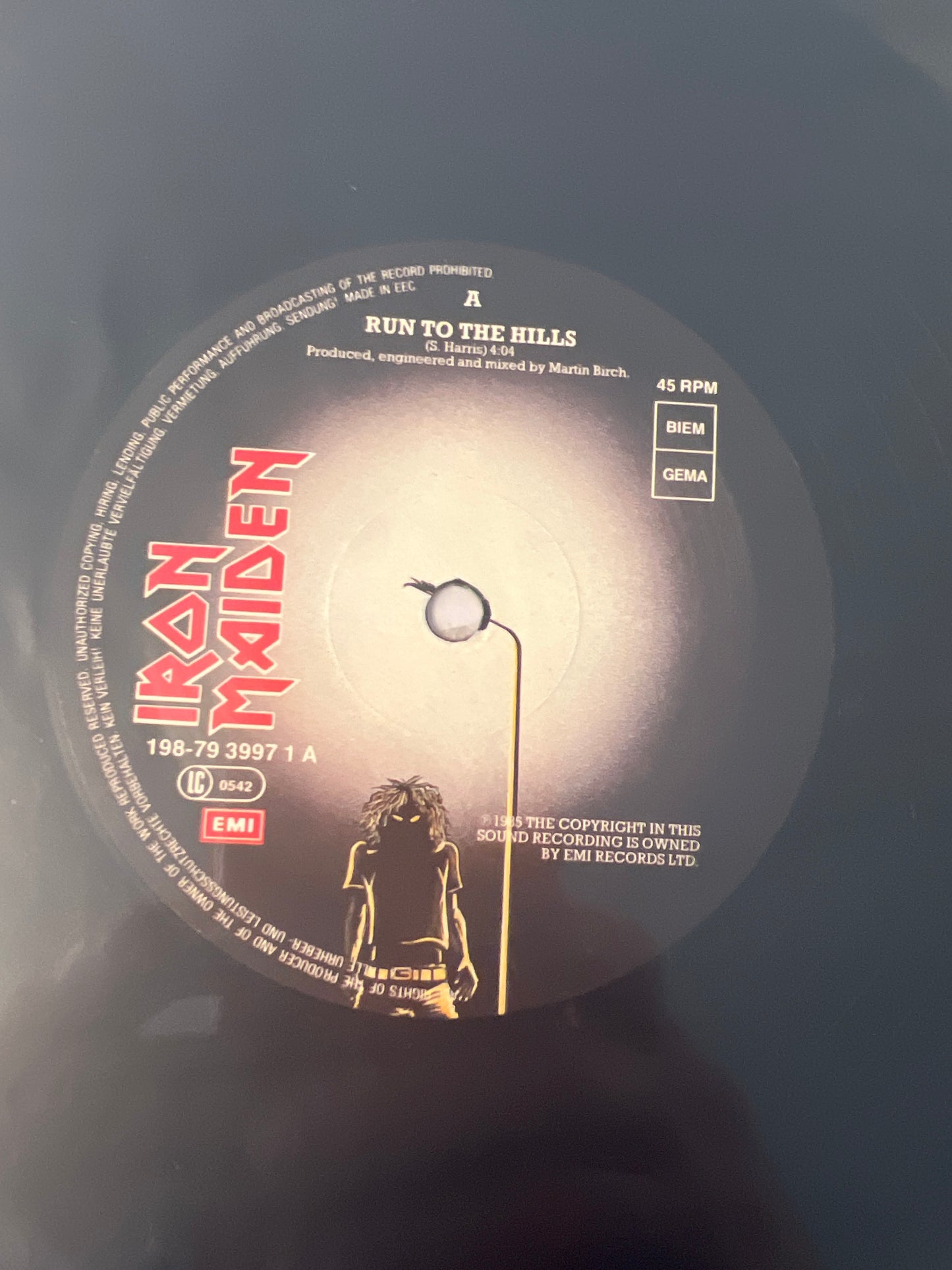 IRON MAIDEN - running free • run to the hills