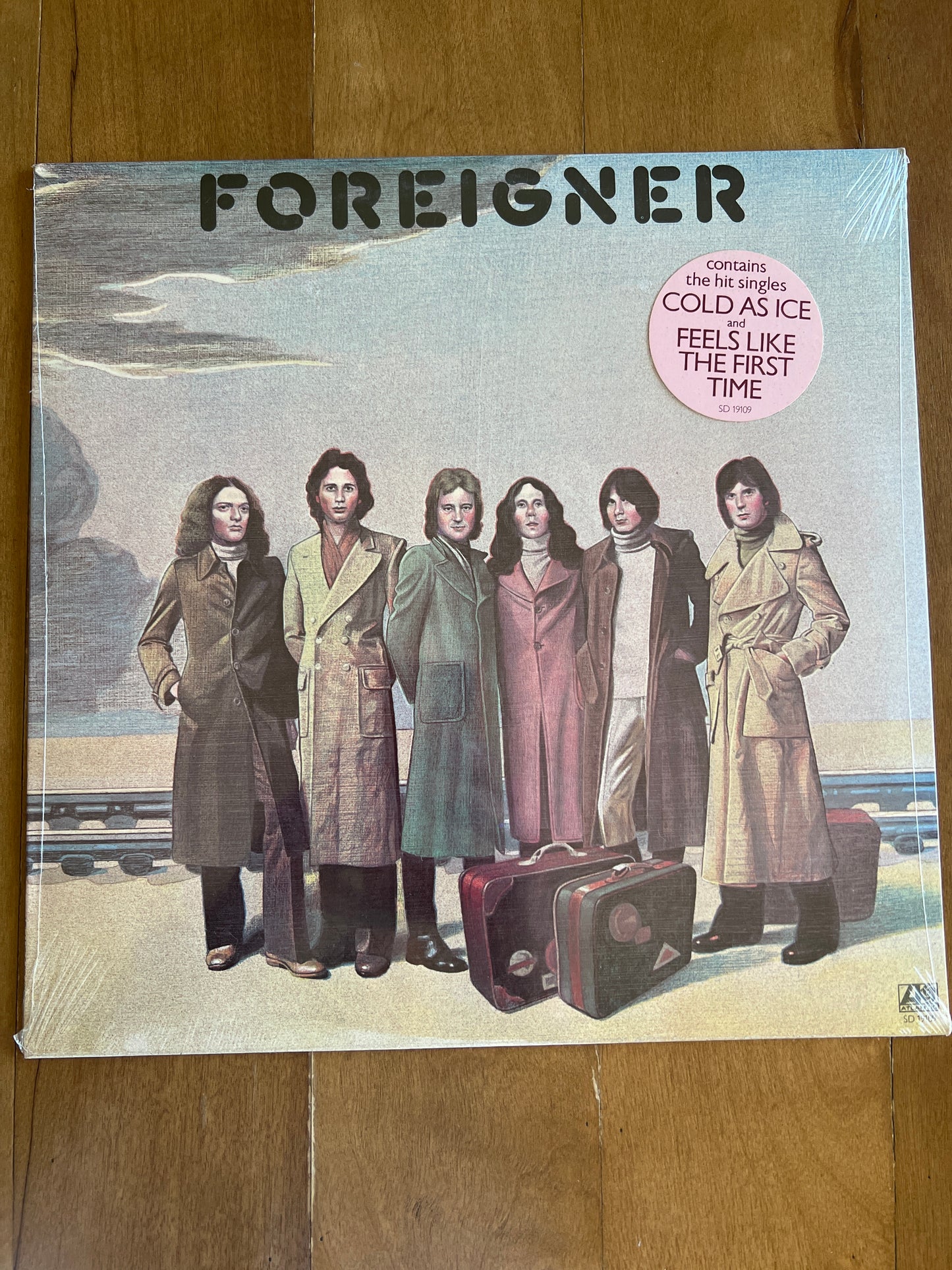 FOREIGNER - Foreigner