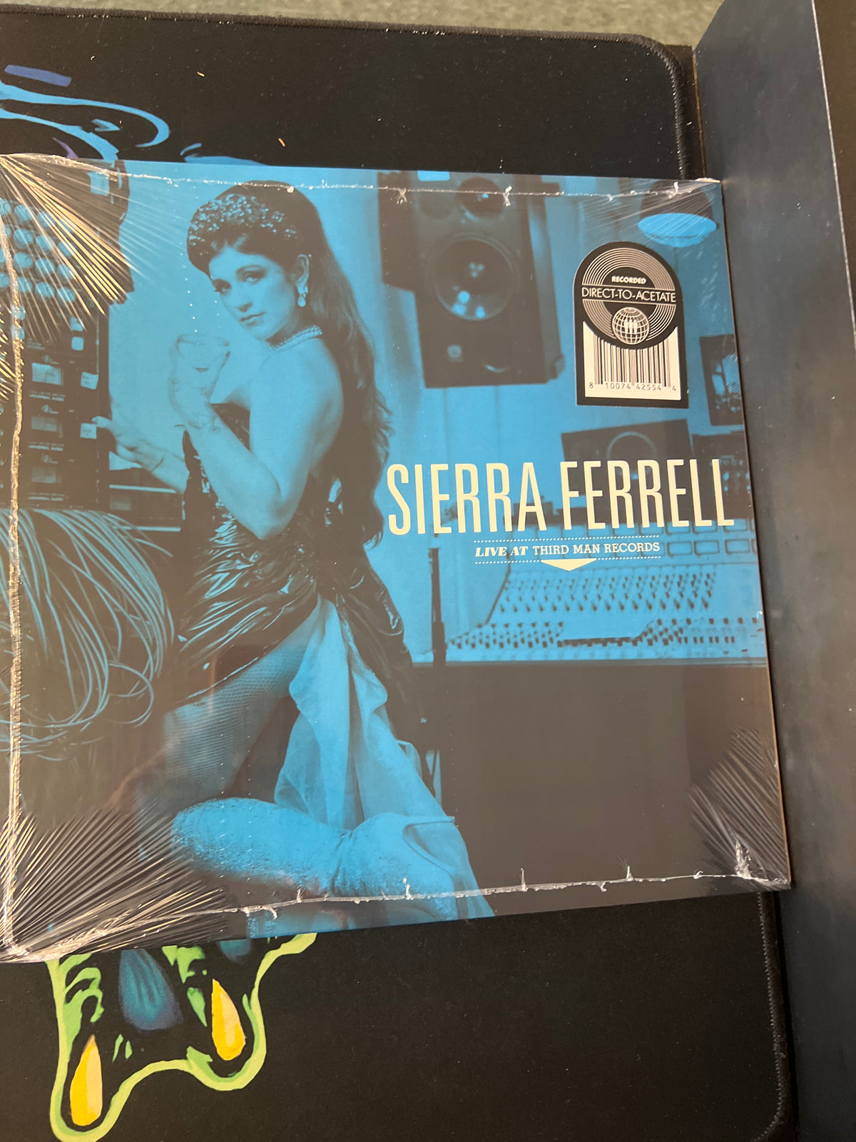 SIERRA FERRELL - live at third man records