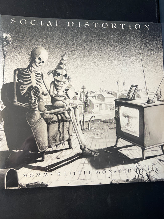 SOCIAL DISTORTION - mommy’s little monster