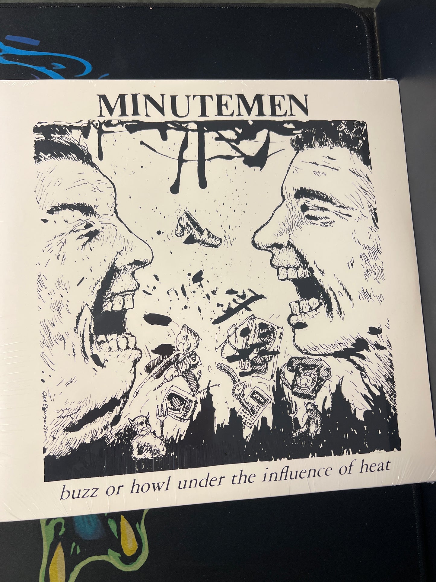 MINUTEMEN - buzz or howl under the influence of heat