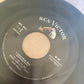 ELVIS PRESLEY - heartbreak hotel