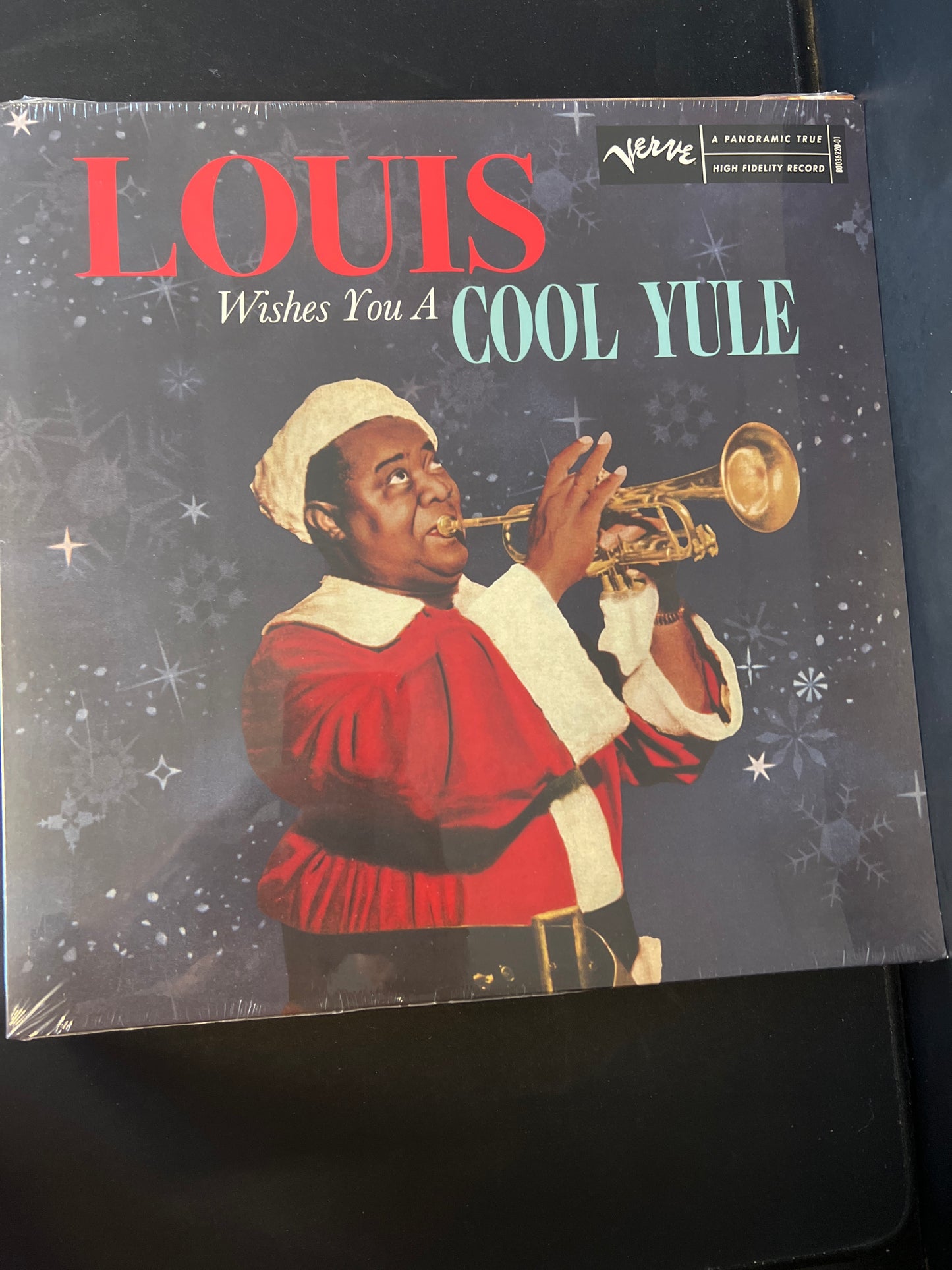 LOUIS ARMSTRONG - Louis wishes you a cool Yule