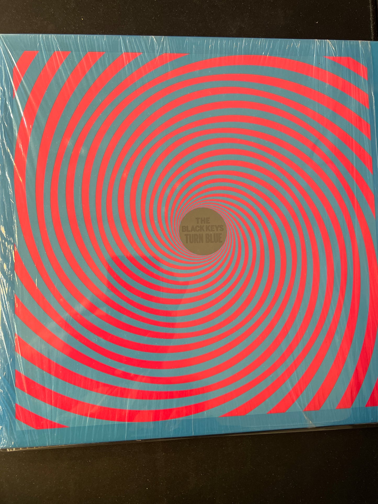 THE BLACK KEYS - turn blue