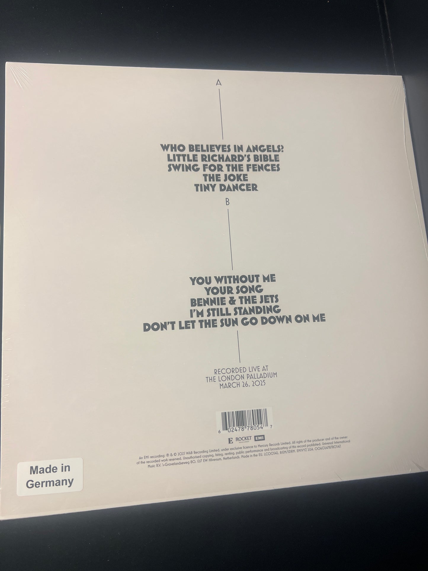 ELTON JOHN & BRANDI CARLILE - who believes in angles? Live