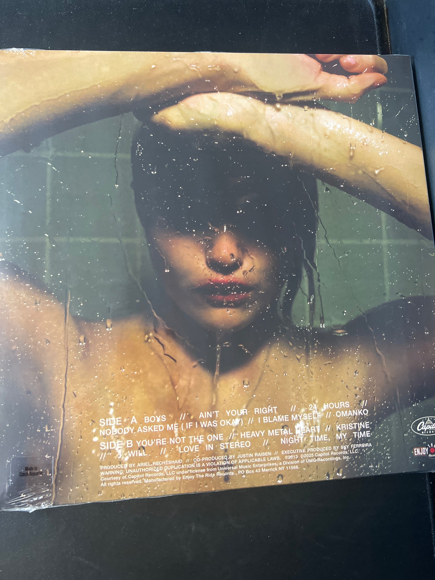 SKY FERREIRA - night time, my time