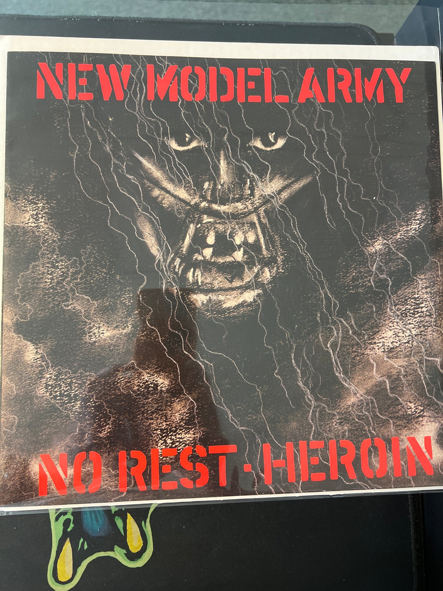 NEW MODEL ARMY - no rest-heroin